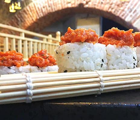 Urumaki spicy tuna